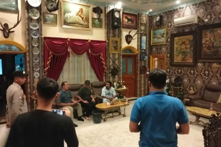 Simpan Senjata Api Ilegal, WNA Asal Iran Diciduk Polres Indramayu