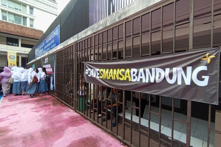 Putusan PTUN Menangkan PLK, Siswa SMAN 1 Bandung Siap Melawan