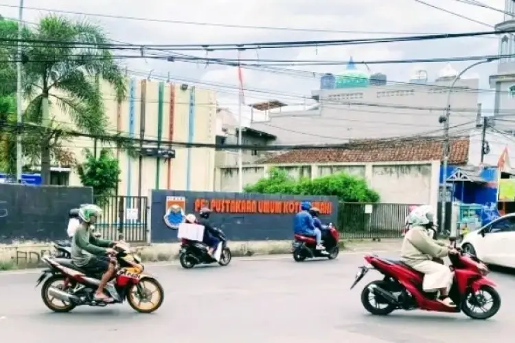 Proyek Pelebaran di Jalan Raden Demang Hardjakusumah dan Jalan Cihanjuang Dimulai, Ngatiyana: Kita Bangun Bundaran