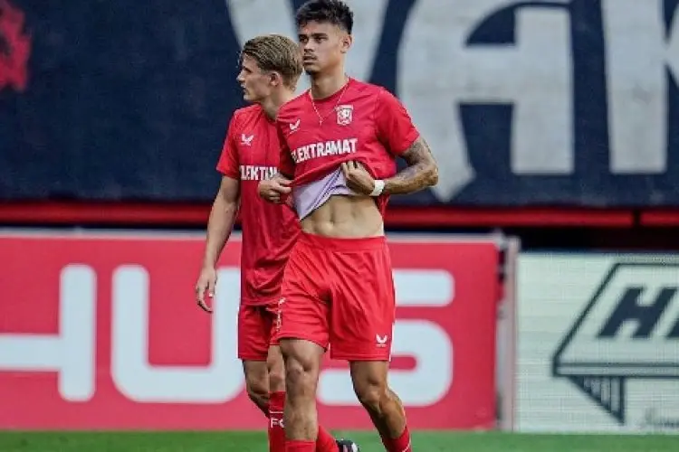 Gawat! Bek Timnas Indonesia Mees Hilgers Bakal Meninggalkan FC Twente?