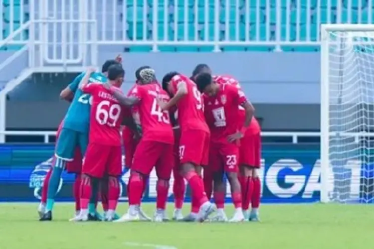 Panasnya Perebutan Tiket Asia dari Liga 1: Dewa United, Persebaya, Malut United, dan Borneo FC Saling Sikut Demi Peringkat Kedua Jelang Akhir Musim