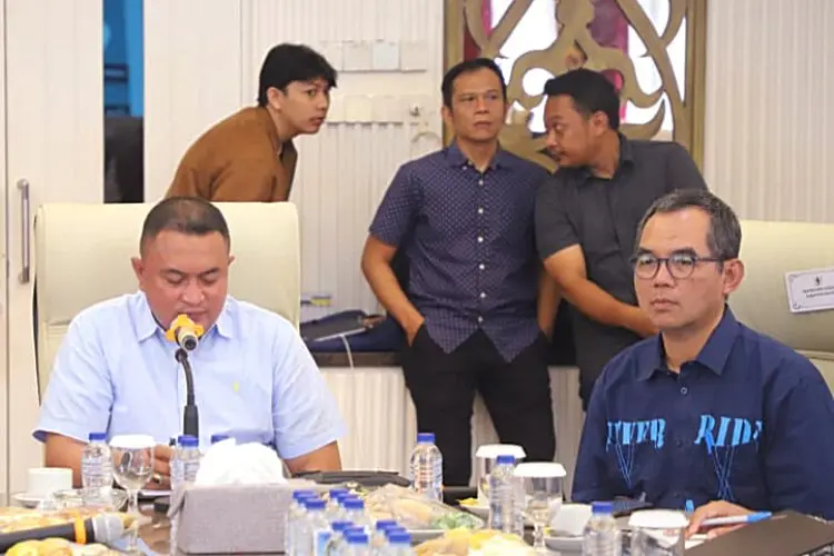 Bupati Rudy Susmanto Audiensi dengan Akademisi IPB University