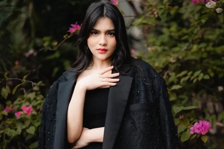 Dituding Jadi Simpanan Eks Menteri, Davina Karamoy Buka Suara