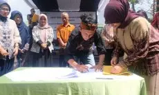 Dorong Ekonomi Lokal, Lonsum dan Indofood Resmikan Pojok UMKM "Bale Kertasarie" 