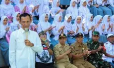 Adakan Turnamen Futsal Tingkat SMP se-Jabodetabek, Jaro Ade Apresiasi SMK Plus PGRI 1 Cibinong