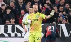 Pepe Reina Gantung Sarung Tangan di Usia 42: Menutup Karier Gemilang Selama 25 Tahun Berkarir di Sepak Bola