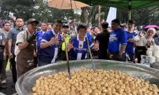 Ribuan Bobotoh Serbu Masak Besar Bobon Santoso di Bandung