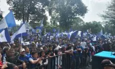 Ribuan Bobotoh Tumpah di Kota Bandung, Mulai dari Balai Kota Hingga Gedung Sate