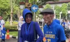 Abah Indra M. Tohir Hadir di Konvoi Persib, Kenang Masa Emas dan Apresiasi Sukses Era Bojan Hodak