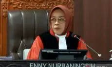 MK Putuskan Pendidikan Dasar di Sekolah Negeri dan Swasta Harus Gratis