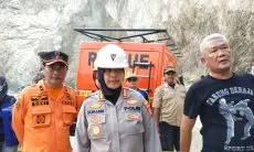 Evakuasi Korban Gunung Kuda, 400 Personel Gabungan Dikerahkan Polresta Cirebon