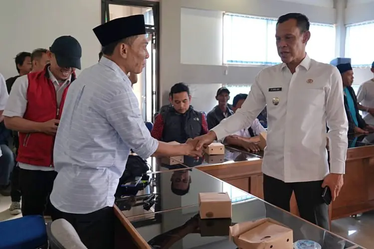 Wabup Jaro Ade Dorong Pelestarian Alam, Penataan Infrastruktur dan UMKM di Kawasan Wisata TNGHS