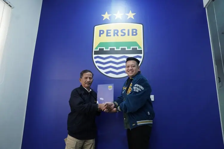 Resmi, Djanur Ditunjuk Sebagai Direktur Teknik Persib