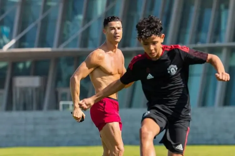 Cristiano Ronaldo Jr Akhirnya Masuk Timnas Portugal U-15, Bisa Moncer Layaknya sang Ayah?