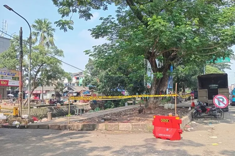 PKL Jalan Raya Bogor dan Mayor Oking Ditertibkan, Ke Sini Relokasinya