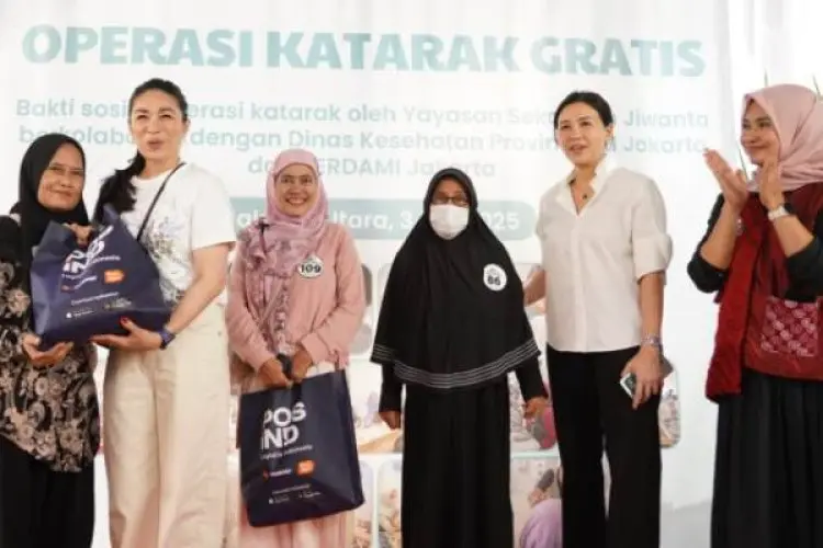 Gandeng Pertiwi Jabar, Pos Indonesia Gelar Operasi Katarak Gratis