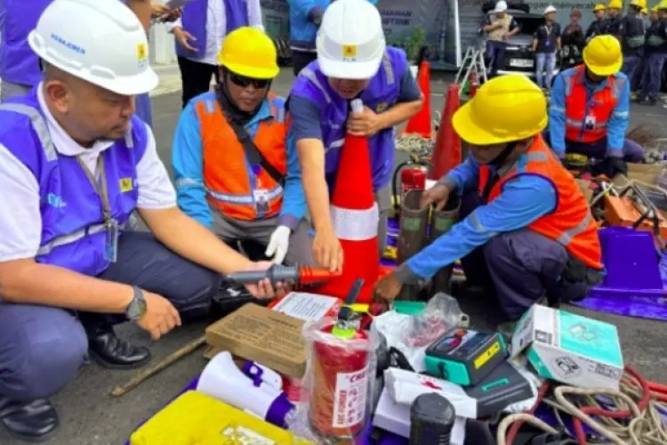 Peringati Hari Buruh Nasional, PLN UP3 Tasikmalaya Gelar Pasukan dan Peralatan