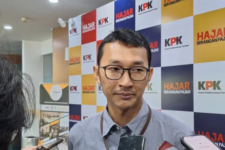 Dugaan Kasus Suap Izin PLTU, KPK Periksa Mantan Bupati Cirebon