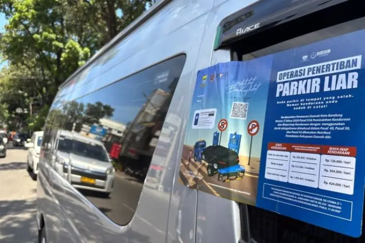 Pemkot Bandung Tertibkan Parkir Liar, Denda Hingga Rp 1 Juta