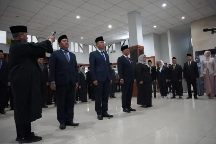 Empat Kepala Dinas Resmi Dilantik Jeje, Siapa Saja?