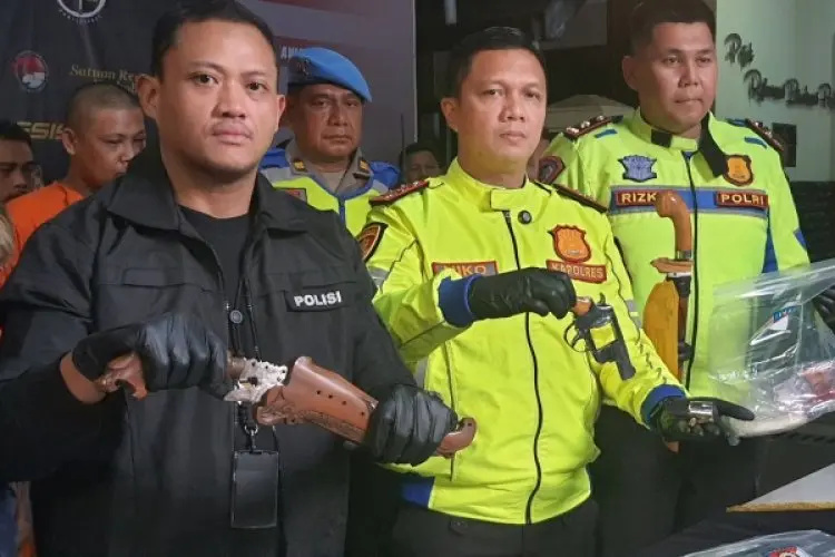 Hukuman Penjara Seumur Hidup Menanti Ahmad Basri, Begal Bersenpi yang Diamankan Warga di Padalarang 