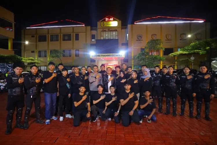 Polresta Bersama Sahabat Raimas Presisi Lakukan Patroli Malam, Amankan 305 Botol Miras