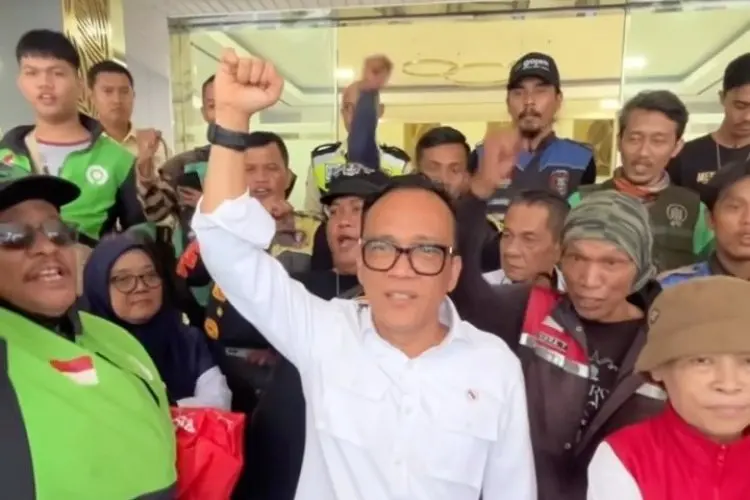 Ribu Ojol Siap Demo di Hari Kebangkitan Nasional: Wamenaker Immanuel Ebenezer Tegaskan Dukungan untuk Mitra Pengemudi