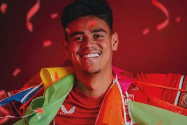 Lupakan Kegalauan di FC Twente, Mees Hilgers : Saya Fokus Timnas Indonesia Saja