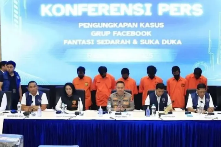 Enam Pria Jadi Tersangka Kasus Konten Asusila Grup 'Fantasi Sedarah' di Facebook