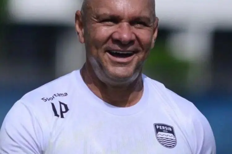 Resmi, Luizinho Passos Memutuskan Berpisah dengan Persib Bandung