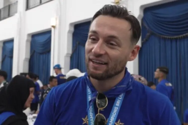 Marc Klok Pastikan Shayne Pattynama Tak Gabung Persib: “Dia Sudah Tanda Tangan, Tapi Bukan Persib”