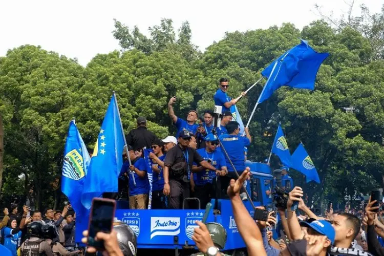 Pawai Persib Berjalan Lancar, Farhan Puji Sinergitas Semua Pihak