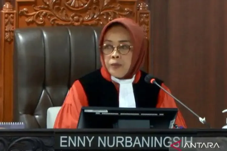 MK Putuskan Pendidikan Dasar di Sekolah Negeri dan Swasta Harus Gratis