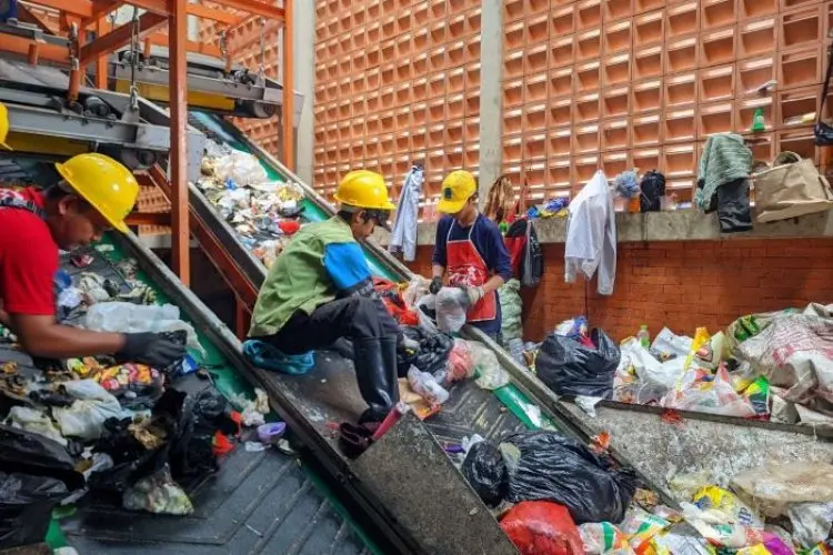 Pemkot Bandung Tata Ulang Strategi Kelola Sampah