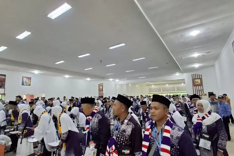 Kanwil Kemenag Jabar Bantah Terlibat Penerbitan Visa Haji Furoda, Ajam Mustajam: Hoaks!