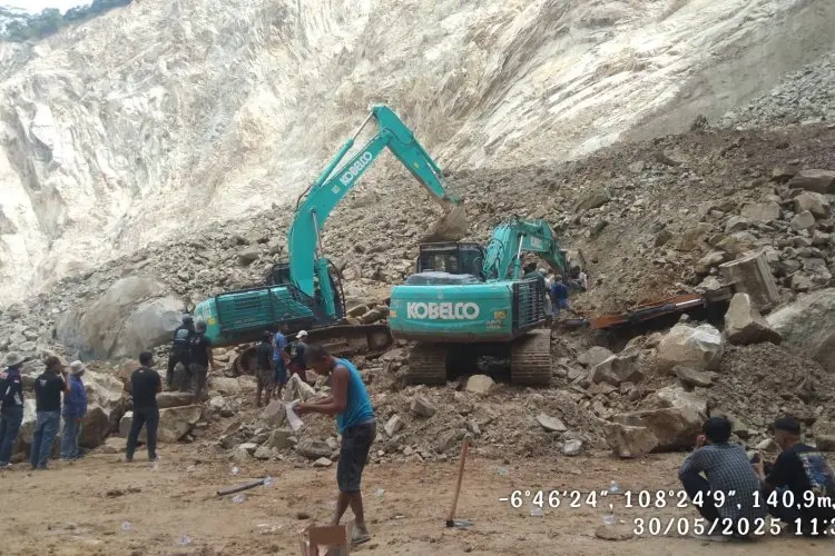 Ini Identitas Tiga dari Empat Korban Meninggal Akibat Longsor Galian C Gunung Kuda di Cirebon