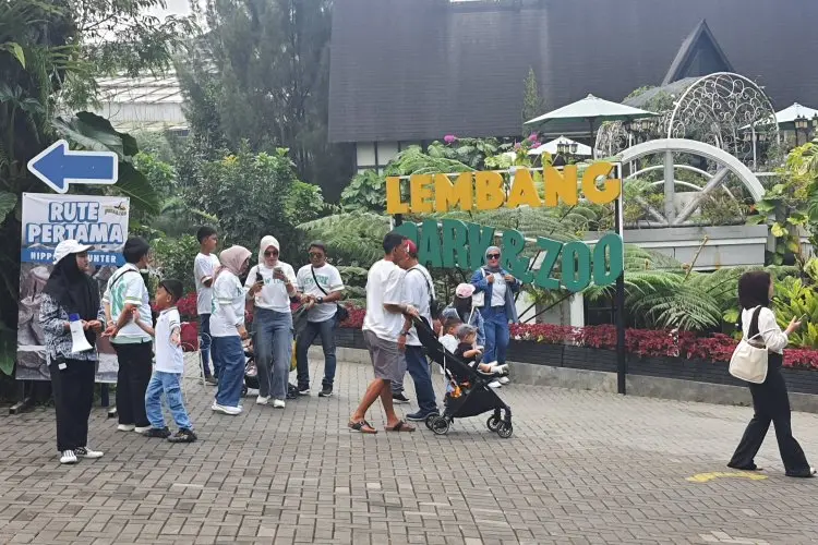 Perdana Kunjungi LPZ, Wisatawan Asal Jakarta Ungkap Keseruan Liburan dan Belajar di Kampung Satwa