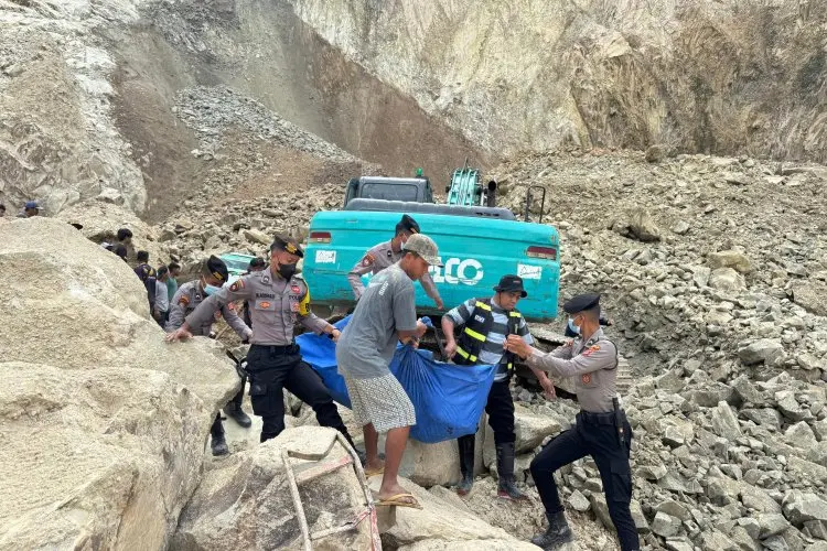 Pemkab Cirebon Keluarkan Status Tanggap Darurat Bencana Longsor Gunung Kuda