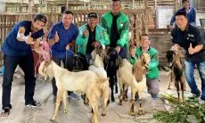 Ratusan Ekor Kambing Dibagikan kepada Mitra Pengemudi Sebagai Apresiasi Grab dalam Semarak Iduladha 1446 H
