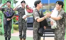 RM BTS Terlihat Gugup dan Gemetar saat Menyapa Awak Media pada Hari Keluar Wajib Militer