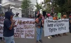 Mahasiswa Asal Papua Gelar Aksi Protes di Bandung Terkait Izin Tambang PT GAG Nikel