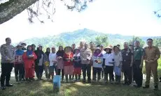 Polda Jabar Gelar Bakti Kesehatan di Cikole, Sasar Ribuan Warga dan Petani