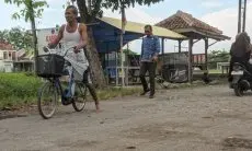 Warga Kecamatan Gebang Geram Lantaran Bertahun-tahun Jalan Rusak Tak Kunjung Diperbaiki