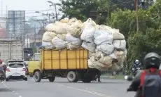 Cegah Kerusakan Jalan Jelang Lebaran, Legislator Jabar Minta Pemprov Awasi Truk ODOL