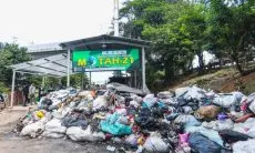 Tinjau Penumpukan Sampah di TPST Gempolsari, Erwin Dorong Partisipasi Warga