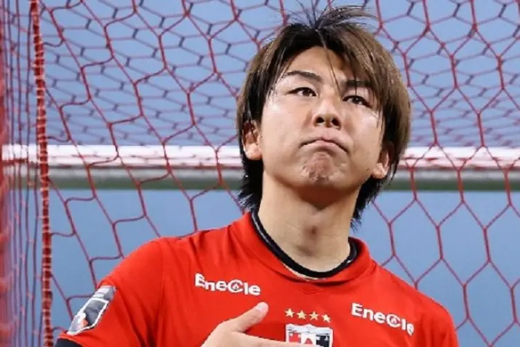 Sepanjang Laga Menyerang, Satu Pemain Shimizu S-Pulse Ini Gagalkan Ambisi Urawa Reds