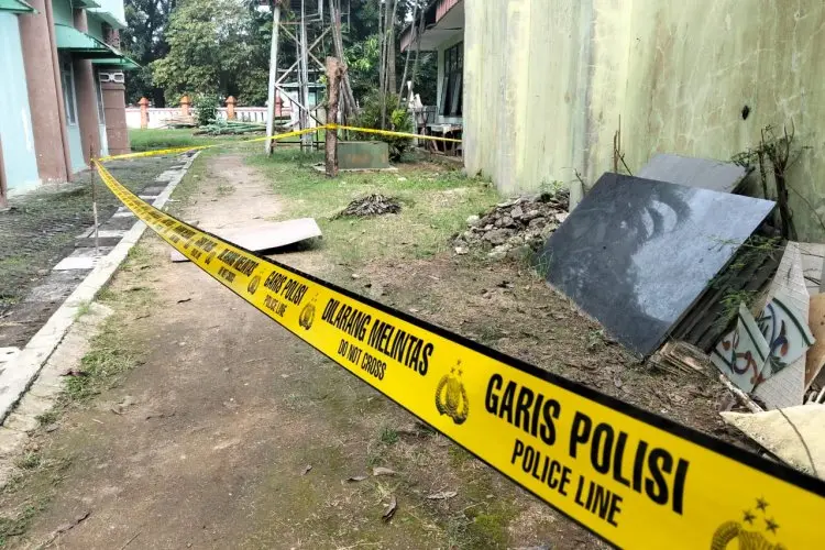 Diduga Depresi, Lelaki Asal Sumatera Tewas Bunuh Diri dari Atap Masjid Agung Sumber