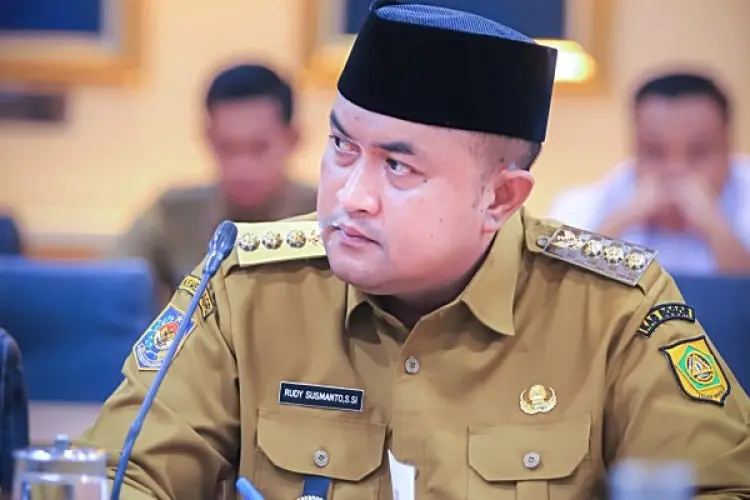 Momentum HJB ke-543 Tahun, Bupati Rudy Susmanto Lantik Belasan Pejabat Esselon 2