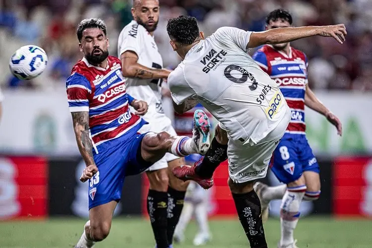 Gol Injury Time Angkat Santos dari Zona Degradasi Serie A Brazil, Fortaleza vs Santos 2-3