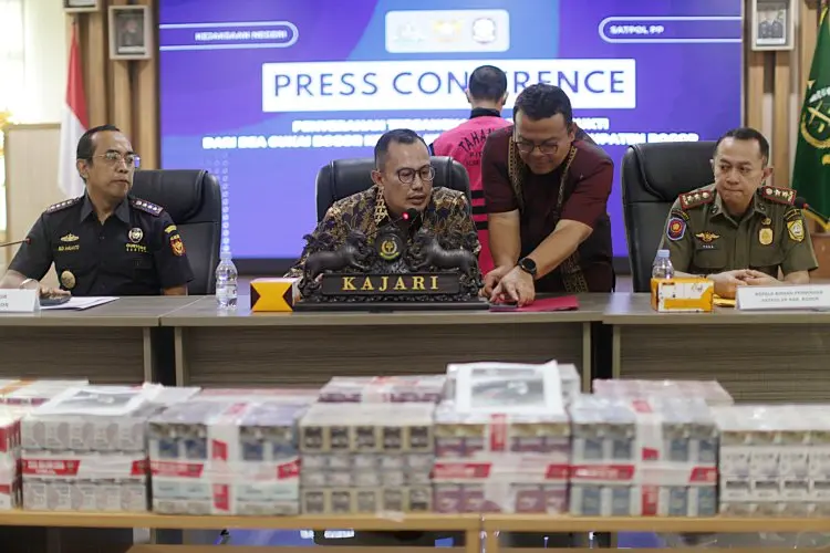 2,5 Juta Batang Rokok Tanpa Cukai Diamankan Bea Cukai dan Kejaksaan dari Warga Cisarua